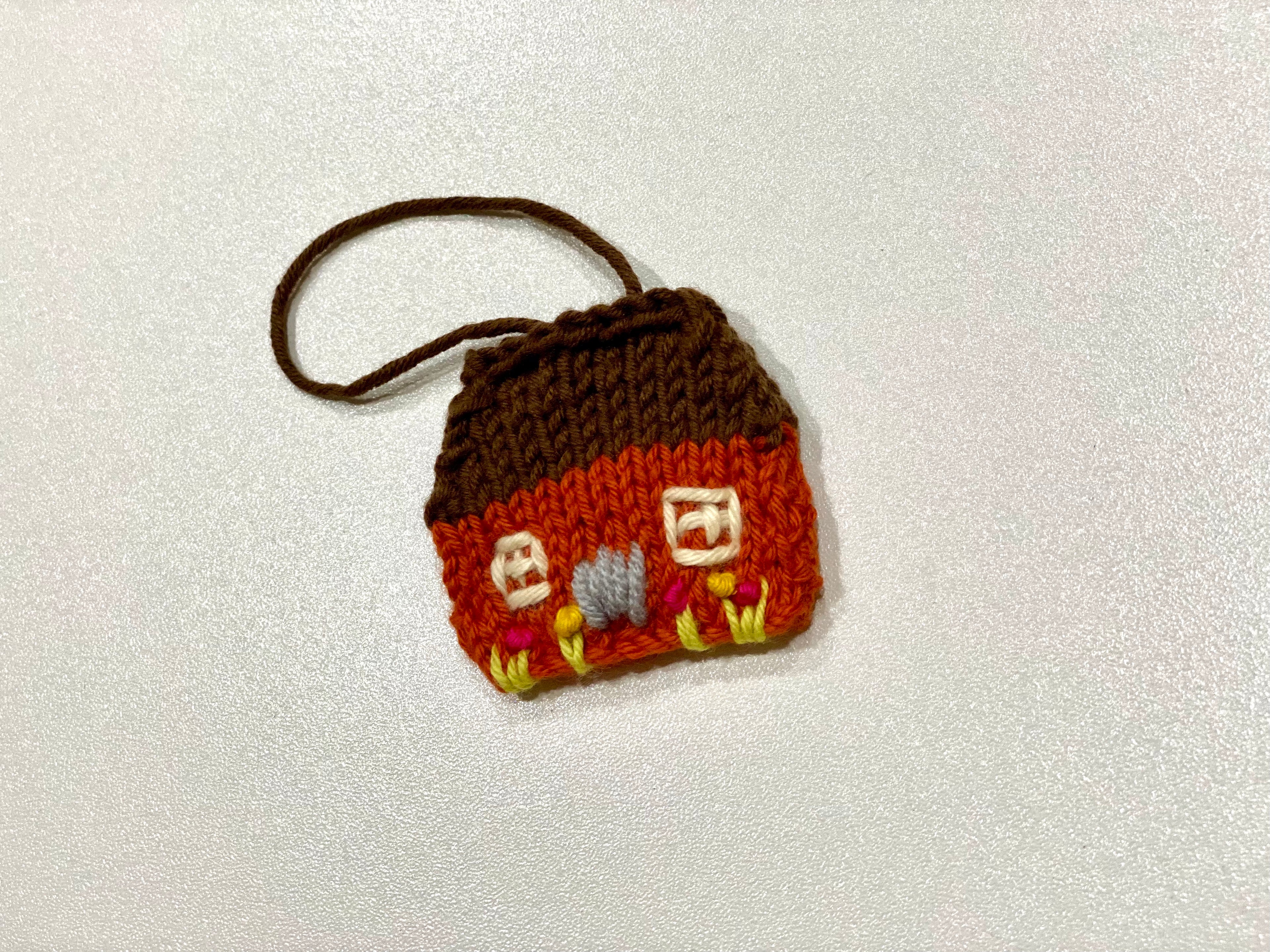 Christmas House Ornament Knitting Pattern