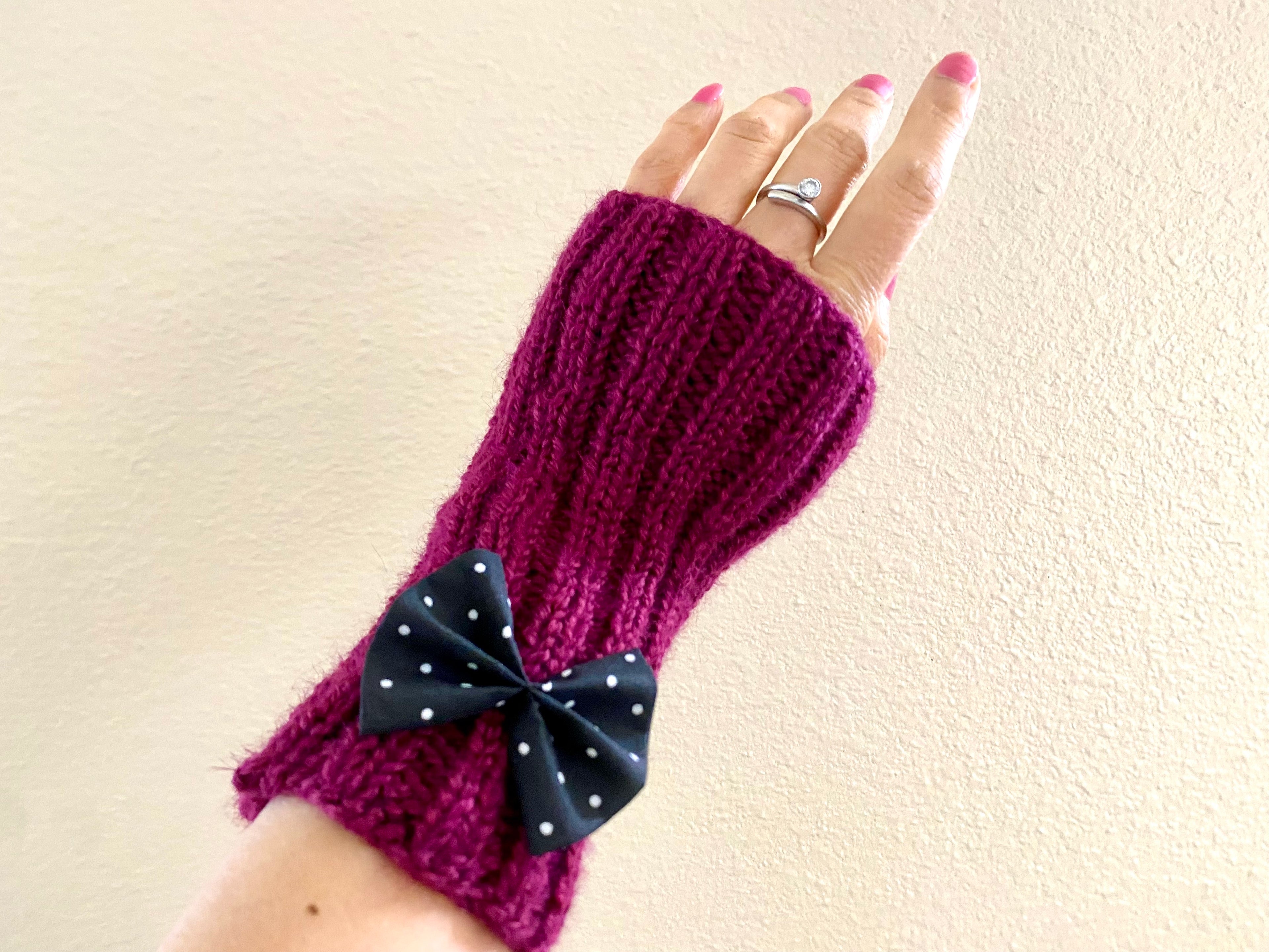Hand Knit Wrist Warmers with Bow (polka dots)