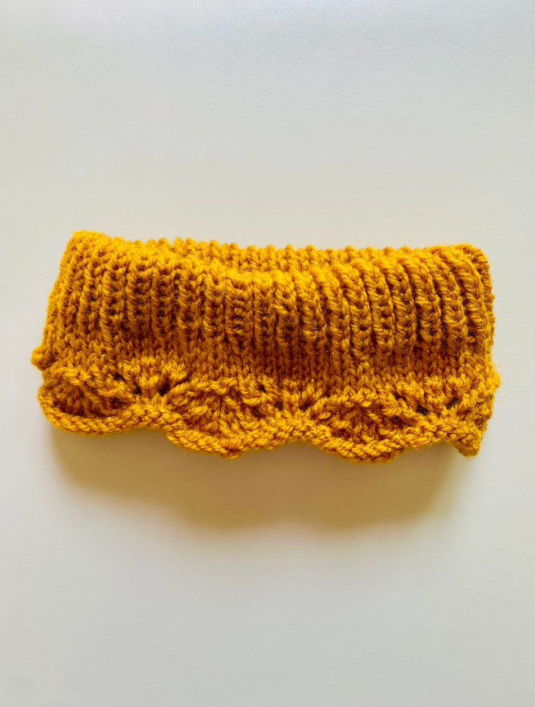 Four Paws Dog Neck Warmer Knitting Pattern