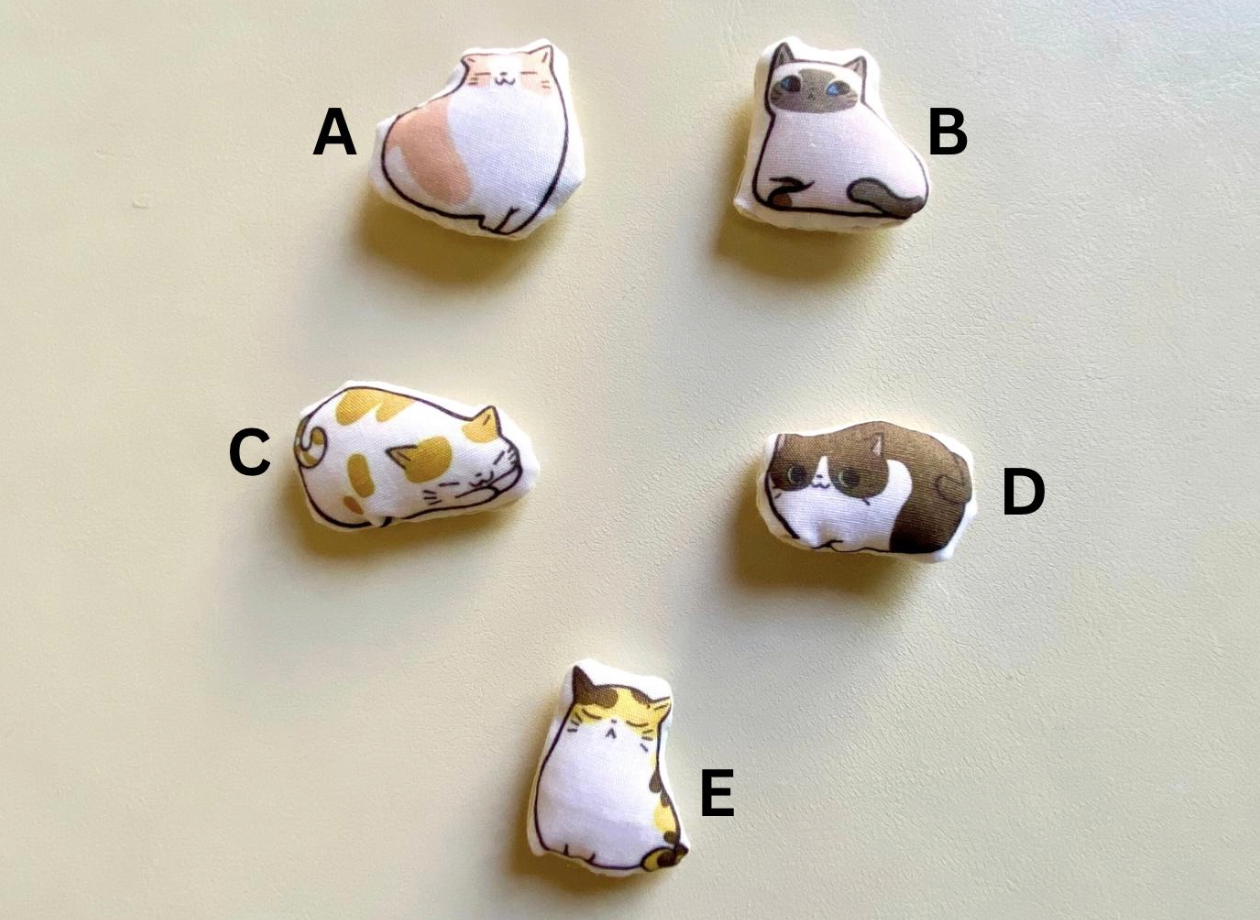 1:12 Scale Miniature Cat Cushion | Handmade Dollhouse Pillow | Mini Furniture Accessory for Dollhouse Decor